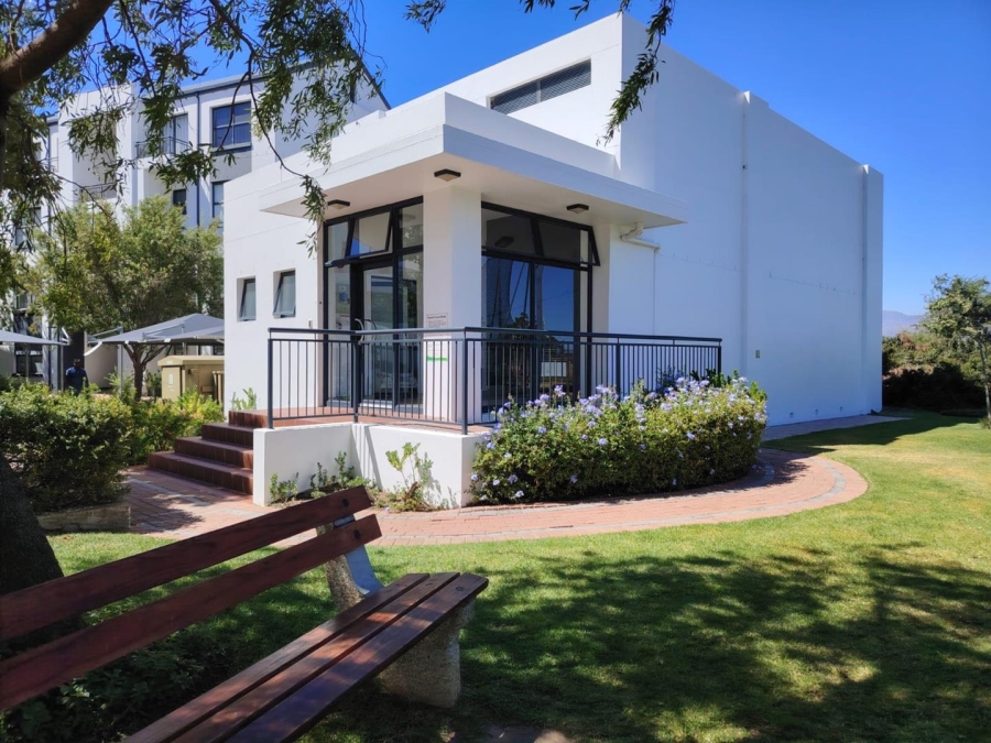 To Let 3 Bedroom Property for Rent in De Velde Western Cape